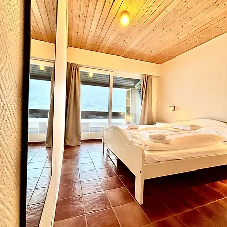 Faleide Grandview Apartment *