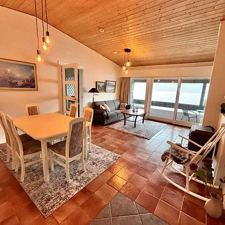 Faleide Grandview Apartment